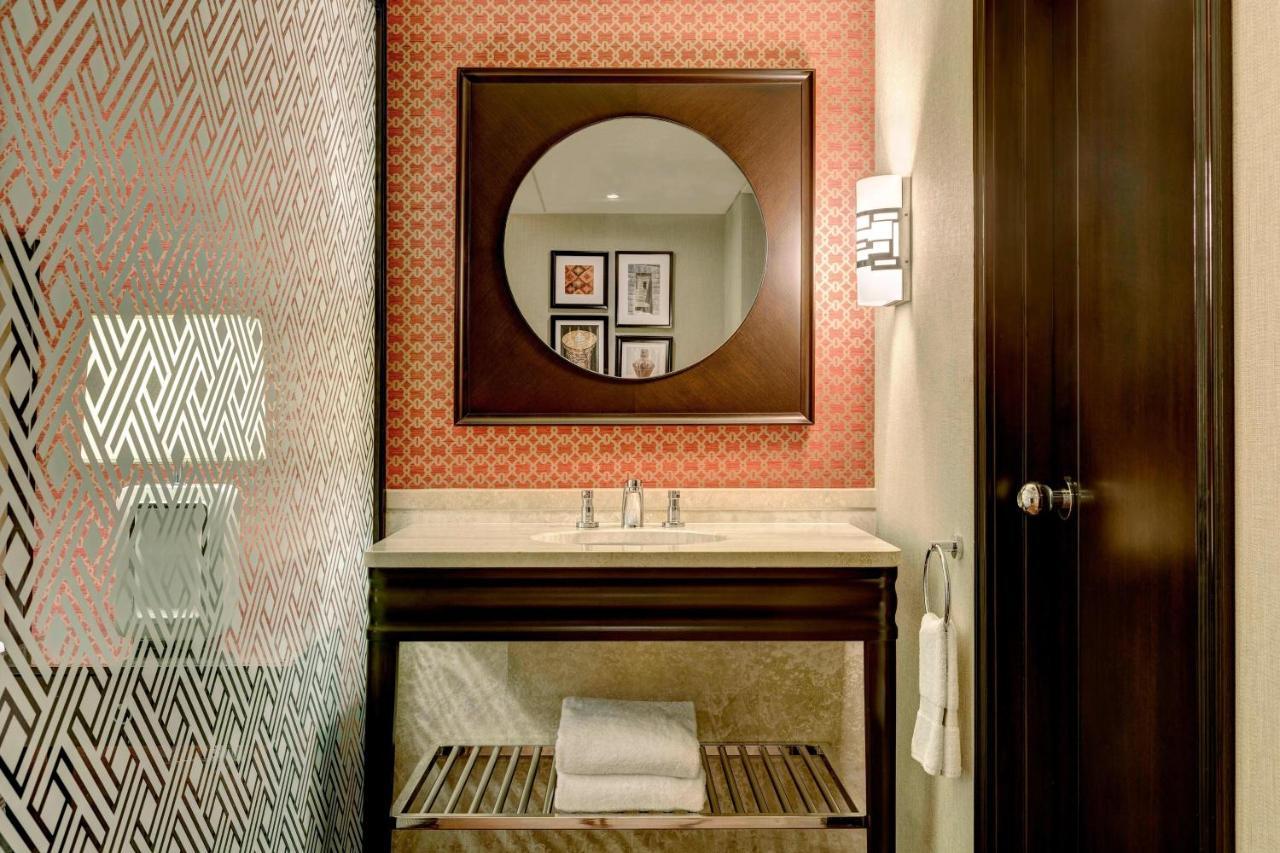 Sheraton Lima Historic Center Exterior photo Bathroom